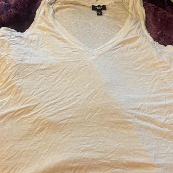 White tank top from express - Picture 2 of 3